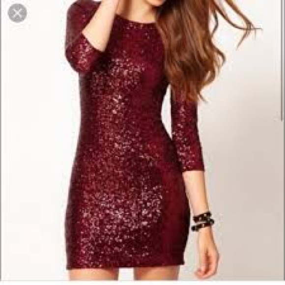 🎉 2 times host pick 🎉 all over sequin TFNC dress - Picture 2 of 7